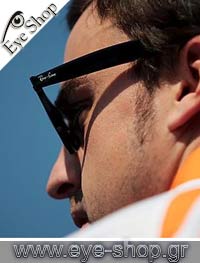  Fernando Alonso wearing sunglasses RayBan 2140 Wayfarer