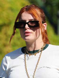  Bella-Thorne wearing sunglasses Gucci GG1425s