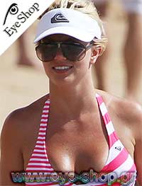  Britney-Spears wearing sunglasses Carrera panamerica 1