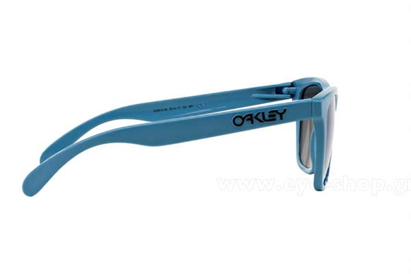 Oakley model Frogskins 9013 color 36 Blue - Ice Iridium