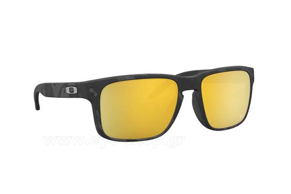 Sunglasses Oakley Holbrook 9102 O3