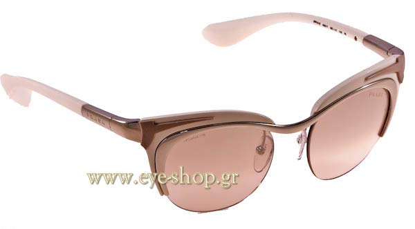  Dakota-Fanning wearing sunglasses Prada 61OS DIXIE