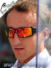  Robert-Kubica wearing sunglasses Oakley OIL RIG