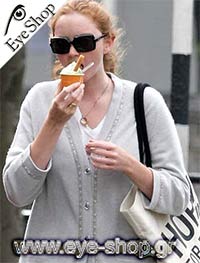 Lilly-Cole wearing sunglasses Dsquared DQ 0015