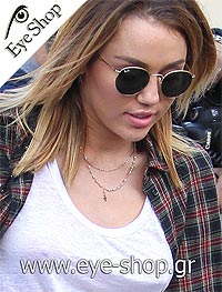 Miley Cyrus wearing Rayban Sunglasses model 3447 and color 9001A5