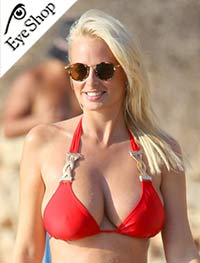  Rhian-Sugden wearing sunglasses Rayban 2447