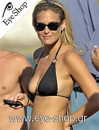  Bar-Raffaelli wearing sunglasses RayBan 2140 wayfarer