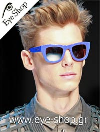  Dolce-Gabbana-model wearing sunglasses Dolce Gabbana 4127