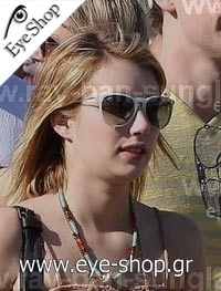  Emma-Roberts wearing sunglasses Rayban ERIKA 4171