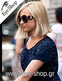  Fearne-Cotton wearing sunglasses Prada 27ns
