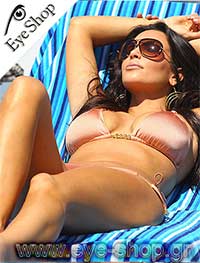  Kim-Kardashian wearing sunglasses Tom Ford TF 109 Cyrille