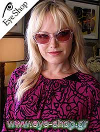  Malin-Akerman wearing sunglasses Prada 19MS