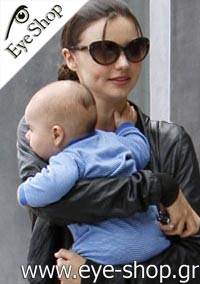  Miranda-Kerr wearing sunglasses Prada 21ns