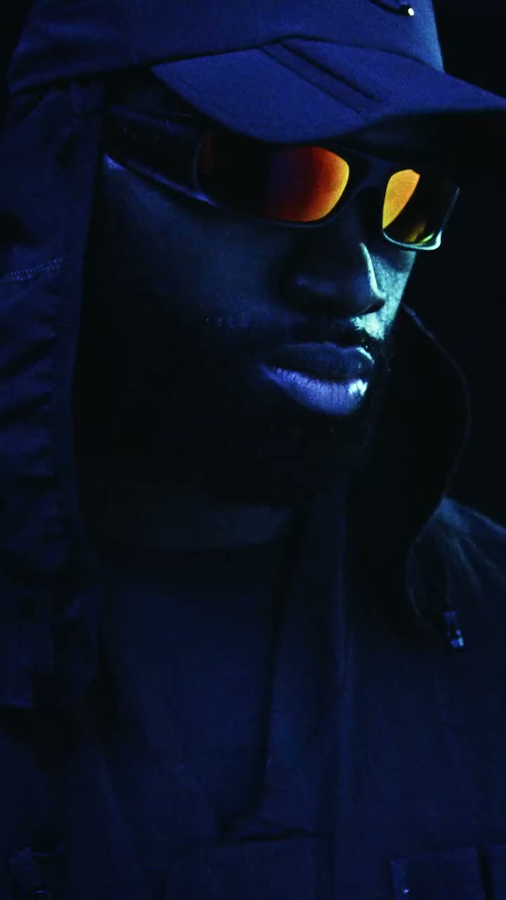 Sport sunglasses Oakley Polarized Prizm — Eye-Shop