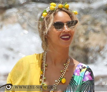 Beyonce wearing Gucci sunglasses in Hawaii                                                                                                                                                                                                                 — GUCCI