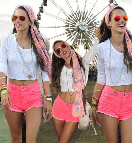 Alessandra Ambrosio wearing Rayban Flash mirrors                                                                                                                                                                                                           — RAYBAN