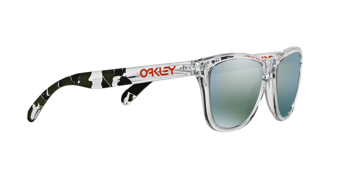 Oakley Frogskins 9013 24-436 cle 360 view