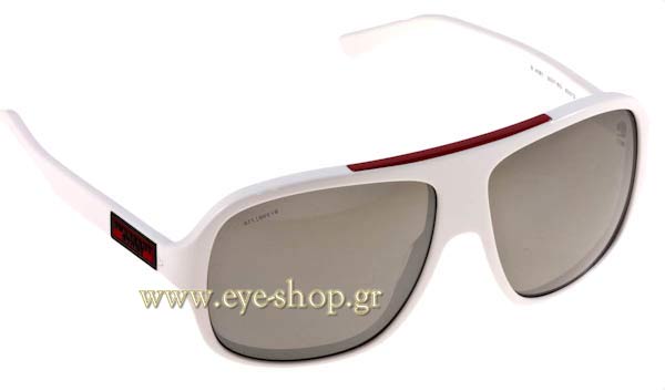  Paris-Hilton wearing sunglasses Burberry 4081