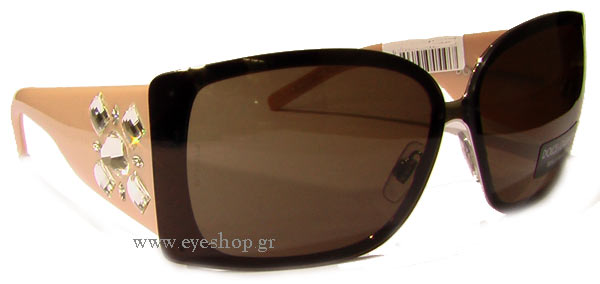 fergie-wearing-sunglasses-dolce-gabbana-2044b wearing Dolce Gabbana  sunglasses at EyeShop