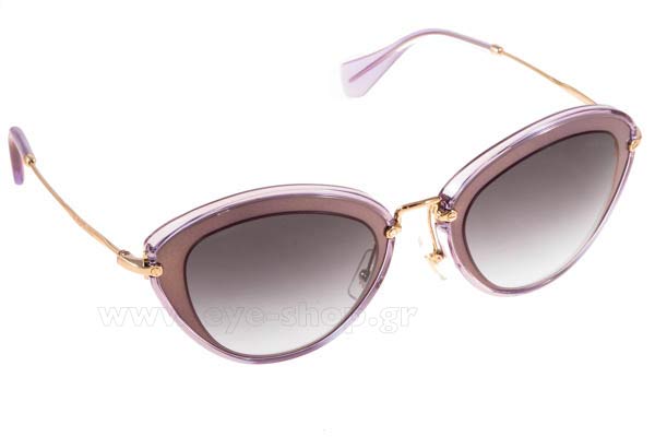  Antonia-Kalimoukou wearing sunglasses Miu Miu 51RS