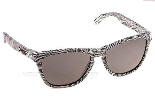 Sunglasses Oakley Frogskins 9013 52 White Black Iridium