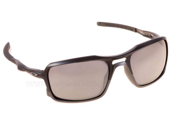 Sunglasses Oakley Triggerman 9266 01 matte black black iridium