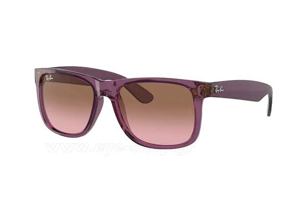  Giorgos-Liagkas wearing sunglasses Rayban Justin 4165