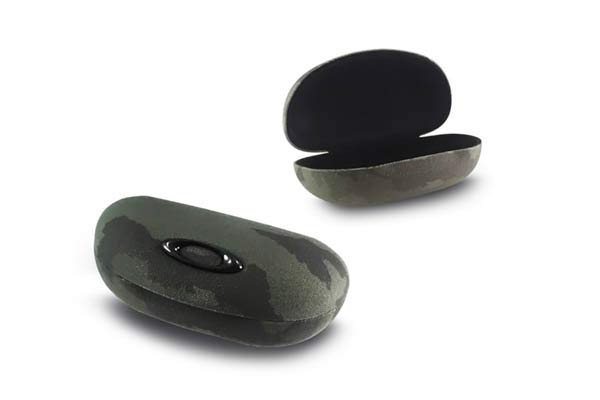 Eyewear accessories - cords  Oakley Oakley-Vaults 22 Lifestyle ellipse o ac case green camo Price: 26,00