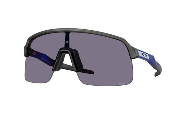 Oakley 9463-SUTRO-LITE 69 size 39 Sunglasses Price: 110,36