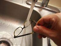 How to clean your eyewear