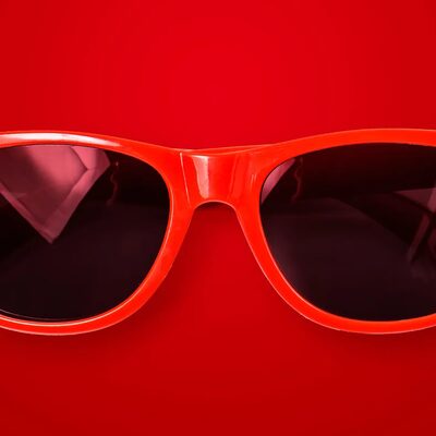 Heatwaves & Glasses: Why a Parked Car Is Their Worst Enemy