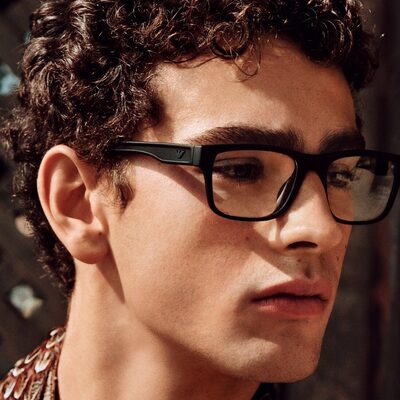 Glasses with Magnetic Clip-On Sunglasses: How They Work
